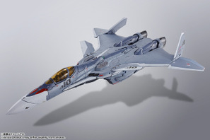 「マクロスΔ」10周年！機体番号・Δ10の“VF-31A カイロス”登場！記念デザインのファイター専用台座も注目 画像