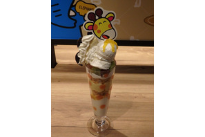 「たべっ子どうぶつLAND CAFE」がオープン！ きりんさんのロングパフェも再登場☆ 画像