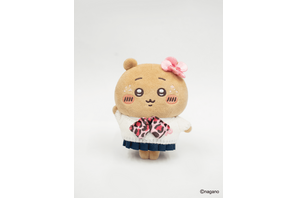 ちいかわが小麦ギャルに！「ちいかわ」×「9090」コラボでマスコットやアパレルアイテムが登場♪ 画像