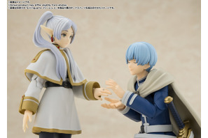 「葬送のフリーレン」凛と立つヒンメルのフィギュアが登場！ボーナスパーツでフリーレンとの指輪シーンを再現できる!? 画像