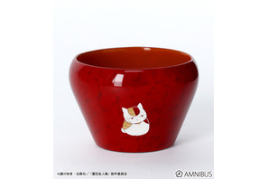 「夏目友人帳」ニャンコ先生、青森の伝統漆器・津軽塗とコラボ!? ニャンコ先生が大好きなお酒もたくさん飲めちゃう♪ 画像