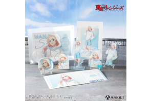 「東リベ」マイキー、千冬、灰谷兄弟ら描き下ろし！ ポップアップが渋谷にて開催♪ 白×水色の涼しげな衣装が◎ 画像