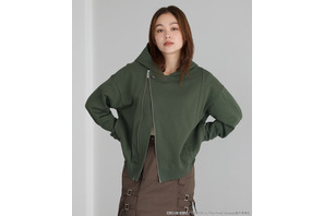 “心臓をささげよ”「進撃の巨人」調査兵団のマントやジャケットが着られる!?「earth music＆ecology 」とコラボしたおしゃれアパレルが新登場 画像