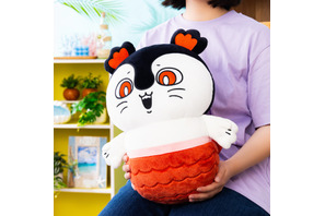 おっきなセイレーンのぬいぐるみ登場！ 「映画ちいかわ」“セイレーン”新商品が必見！ セイレーンの印象的なシーンを集めたフィギュアは必見 画像