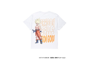 悟空やベジータのカッコいいTシャツ！ 「ドラゴンボール」完全オリジナルイラスト採用したアパレルが発売！ 名シーンオマージュがたまらない♪ 画像