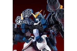 “残り250機…一人50機の割り当てだ”「MG 1/100 ガンダムヘビーアームズ改 ＥＷ」が再販！ トロワを象徴するピエロマスクも付属 画像