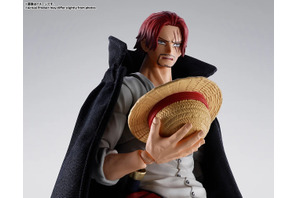 “この戦争を終わらせに来た！！！”「ワンピース」マリンフォード頂上決戦時のシャンクスが「S.H.Figuarts」からフィギュア化！ 付属の麦わら帽子で名シーン再現も 画像