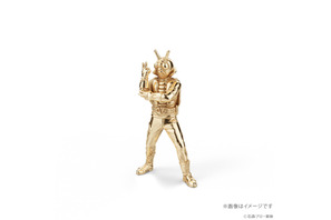 「仮面ライダーV3」「仮面ライダーアマゾン」が光り輝く！18金ミニフィギュアが販売【各限定100体】 画像
