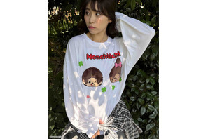 「モンチッチ」ふわふわモチーフがかわいい♪「AS KNOW AS plus」アクキー付きのコラボロンT登場 画像