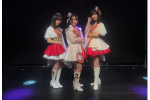 「温泉むすめ」のグループ・AKATSUKIが初の単独ライブを開催、新曲と朗読劇で示された信頼関係【レポート】 画像