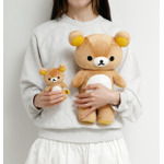 「立てるリラックマぬいぐるみ」組み合わせ例（C）2025 SAN-X CO., LTD. ALL RIGHTS RESERVED.