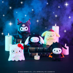 「サンリオ」シナモロール、ハローキティたちが黒基調の衣装でBlackハロウィン！ おばけやデビルにも変身!?【Happyくじ】 画像