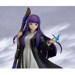 グッドスマイルカンパニー「葬送のフリーレン フェルン～追憶のひととき～ 1/7スケール 完成品フィギュア」（C）山田鐘人・アベツカサ／小学館／「葬送のフリーレン」製作委員会