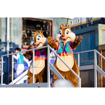 終演する「ビッグバンドビート」のイベントも開催中!暑さやわらぐレイトサマーの東京ディズニーシーを満喫