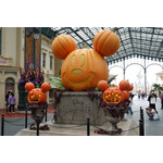 高気温で大人気パレードは中止に…！ 東京ディズニーランドの“Dハロ”が明日開幕！ 画像