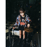 ONE PIECE×HYSTERIC GLAMOUR「NAMI ＆ BOA.HANCOCK TWIN GUITAR柄オープンカラーシャツ」着用イメージ（C）O/S・F・T