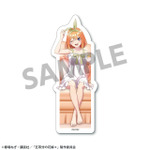 TVスペシャルアニメ『五等分の花嫁＊』描き下ろしダイカットステッカー 中野四葉 ナイトウェアver.（C）春場ねぎ・講談社／「五等分の花嫁＊」製作委員会