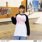 AIR TWOKYO『呪術廻戦』グッズコレクション「シーンイラストロングスリーブTシャツ 1(五条悟のシャツ)」(C)芥見下々/集英社・呪術廻戦製作委員会
