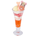 ココス×ちいかわ「至上の一服!ラッコのイチゴパフェ」(C)nagano / chiikawa committee