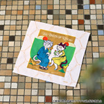 映画『鬼太郎誕生 ゲゲゲの謎』×石黒亜矢子コラボグッズ「ハンドタオル（鬼太郎の父と鬼太郎の母）」使用イメージ（C）映画「鬼太郎誕生ゲゲゲの謎」製作委員会