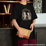 映画『鬼太郎誕生 ゲゲゲの謎』×石黒亜矢子コラボグッズ「クルーネックTシャツ（鬼太郎とねこ娘）」使用イメージ（C）映画「鬼太郎誕生ゲゲゲの謎」製作委員会