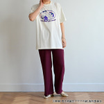 映画『鬼太郎誕生 ゲゲゲの謎』×石黒亜矢子コラボグッズ「クルーネックTシャツ（水木と沙代）」使用イメージ（C）映画「鬼太郎誕生ゲゲゲの謎」製作委員会