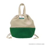 ハローキティのタグが映える、異素材ミックスのボア巾着バッグ