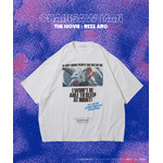 劇場版『チェンソーマン レゼ篇』FREAK'S STOREプリント クルーネックTシャツ「ChainsawMan」(C)2025 MAPPA/チェンソーマンプロジェクト(C)藤本タツキ/集英社