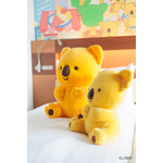 コアラのマーチぬいぐるみ（左：ビッグサイズもご用意しております）