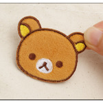 サンエックス「ワッペンシリーズ」ほわほわワッペンステッカー　使用イメージ（C）2025 SAN-X CO., LTD. ALL RIGHTS RESERVED.