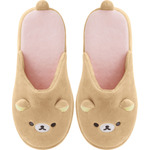 サンエックス「Makeup Rilakkuma ぬいぐるみスリッパ」（C）2025 SAN-X CO., LTD. ALL RIGHTS RESERVED.