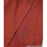 TVアニメ『らんま1/2』× earth music＆ecology Japan Label「チャイナスカート」ボルドー（C）高橋留美子・小学館/「らんま1/2」製作委員会