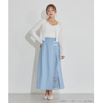 TVアニメ『らんま1/2』× earth music＆ecology Japan Label「チャイナスカート」ライトブルー　着用イメージ（C）高橋留美子・小学館/「らんま1/2」製作委員会