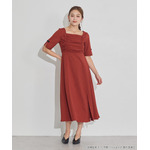 TVアニメ『らんま1/2』× earth music＆ecology Japan Label「チャイナワンピース」ボルドー　着用イメージ（C）高橋留美子・小学館/「らんま1/2」製作委員会