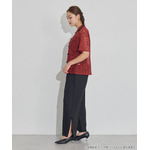 TVアニメ『らんま1/2』× earth music＆ecology Japan Label「チャイナレースシャツ」ボルドー　着用イメージ（C）高橋留美子・小学館/「らんま1/2」製作委員会