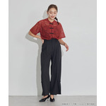 TVアニメ『らんま1/2』× earth music＆ecology Japan Label「チャイナレースシャツ」ボルドー　着用イメージ（C）高橋留美子・小学館/「らんま1/2」製作委員会