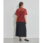 TVアニメ『らんま1/2』× earth music＆ecology Japan Label「チャイナレースシャツ」ボルドー　着用イメージ（C）高橋留美子・小学館/「らんま1/2」製作委員会