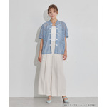 TVアニメ『らんま1/2』× earth music＆ecology Japan Label「チャイナレースシャツ」ライトブルー　着用イメージ（C）高橋留美子・小学館/「らんま1/2」製作委員会