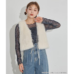 TVアニメ『らんま1/2』× earth music＆ecology Japan Label「シアートップス」ブラック　着用イメージ（C）高橋留美子・小学館/「らんま1/2」製作委員会