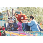 上戸彩がジュディ＆ニックとサプライズ登場！東京ディズニーランドでスペシャルグリーティング開催