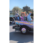 上戸彩がジュディ＆ニックとサプライズ登場！東京ディズニーランドでスペシャルグリーティング開催