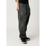 アニメ『チェンソーマン』×グラニフ「チェンソーマンとサムライソード｜カーゴパンツ」