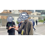 ＜笑い男になる鏡 