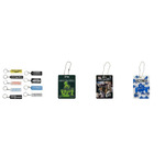 ＜左＞ロゴラバーキーホルダー（全9種） 販売予定価格：各¥1,650（税込）＜右＞Blistazキーホルダー（全3種／縦7cm×横5cm） 販売予定価格：各¥1,650（税込）