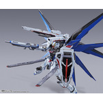 「METAL BUILD フリーダムガンダム CONCEPT 2」35,200円（税込）