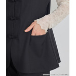 TVアニメ『らんま1/2』× earth music＆ecology Japan Label「チャイナビスチェ」ブラック　着用イメージ（C）高橋留美子・小学館/「らんま1/2」製作委員会