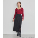 TVアニメ『らんま1/2』× earth music＆ecology Japan Label「チャイナスカート」ブラック　着用イメージ（C）高橋留美子・小学館/「らんま1/2」製作委員会