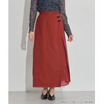 TVアニメ『らんま1/2』× earth music＆ecology Japan Label「チャイナスカート」ボルドー　着用イメージ（C）高橋留美子・小学館/「らんま1/2」製作委員会