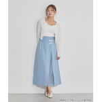 TVアニメ『らんま1/2』× earth music＆ecology Japan Label「チャイナスカート」ライトブルー　着用イメージ（C）高橋留美子・小学館/「らんま1/2」製作委員会