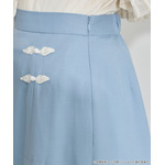 TVアニメ『らんま1/2』× earth music＆ecology Japan Label「チャイナスカート」ライトブルー　着用イメージ（C）高橋留美子・小学館/「らんま1/2」製作委員会